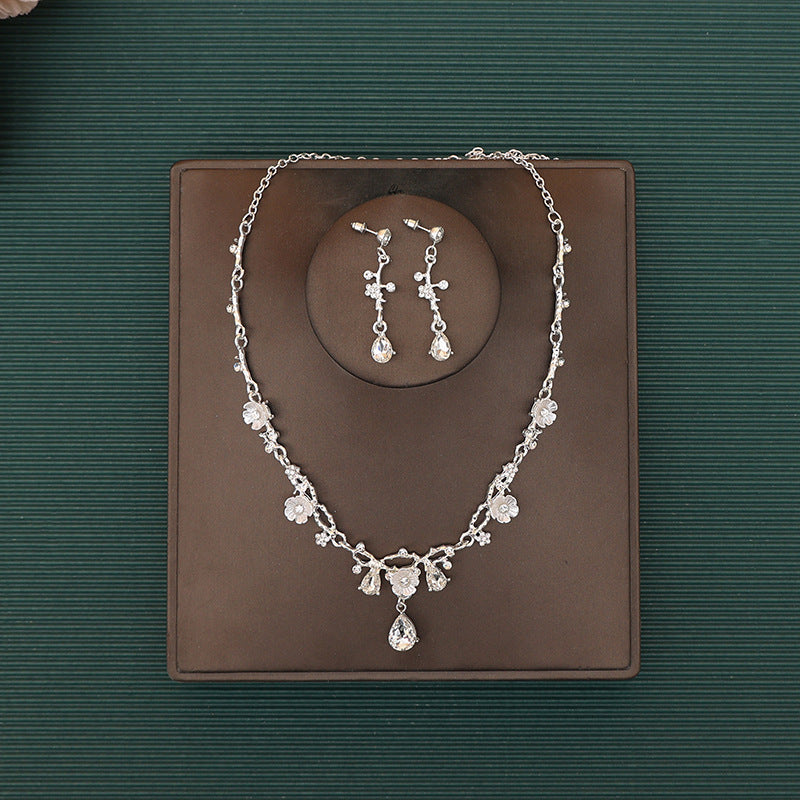 Kindred Heart Necklace Gift Set — Premium Jewelry Bundle for Her