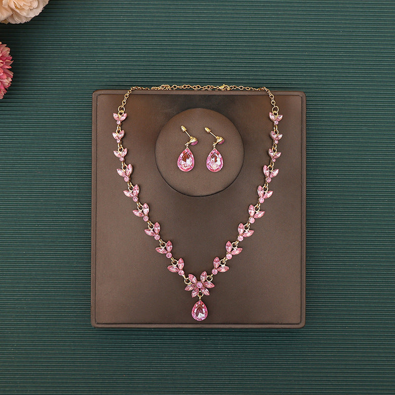 Kindred Heart Necklace Gift Set — Premium Jewelry Bundle for Her