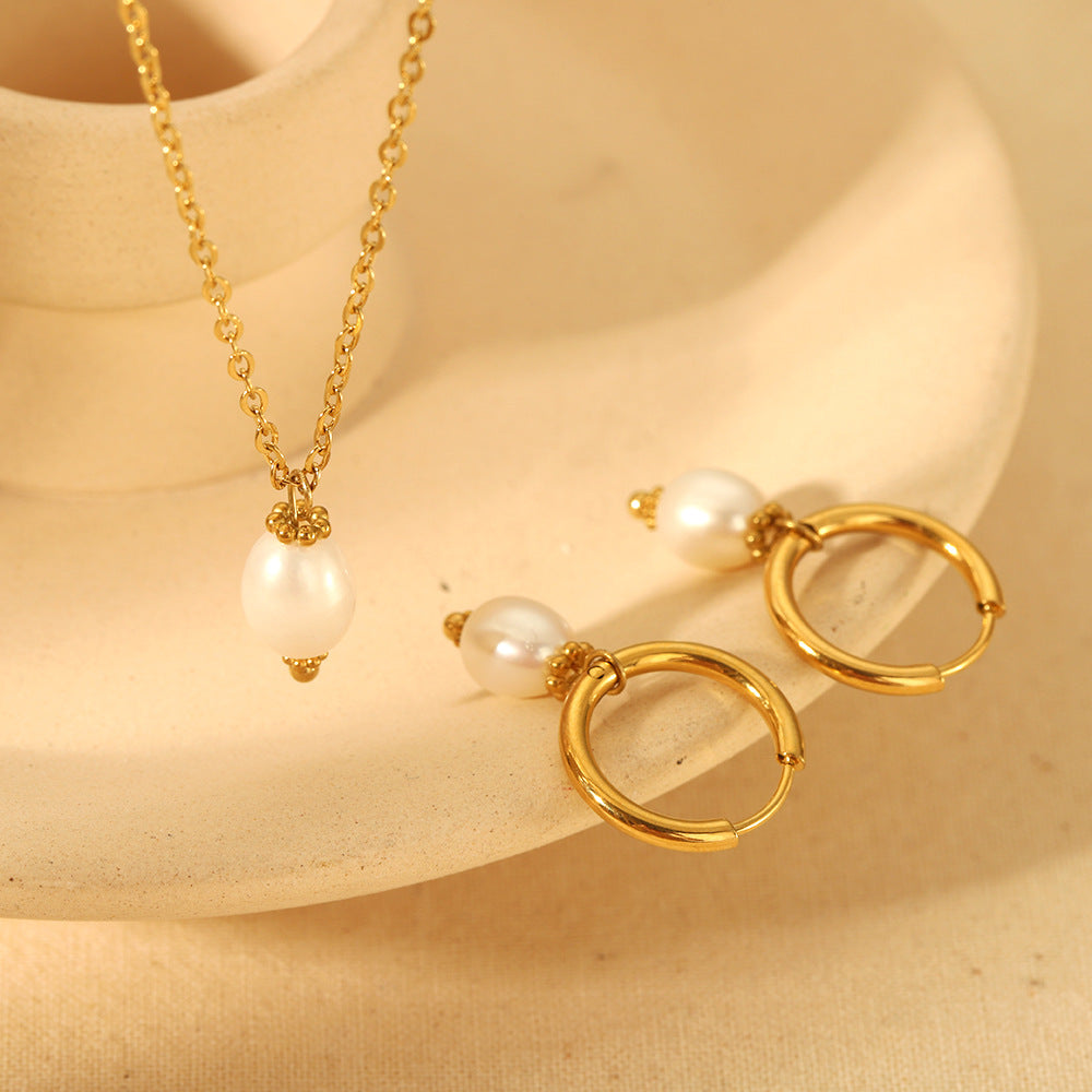 Pearl stainless steel earring